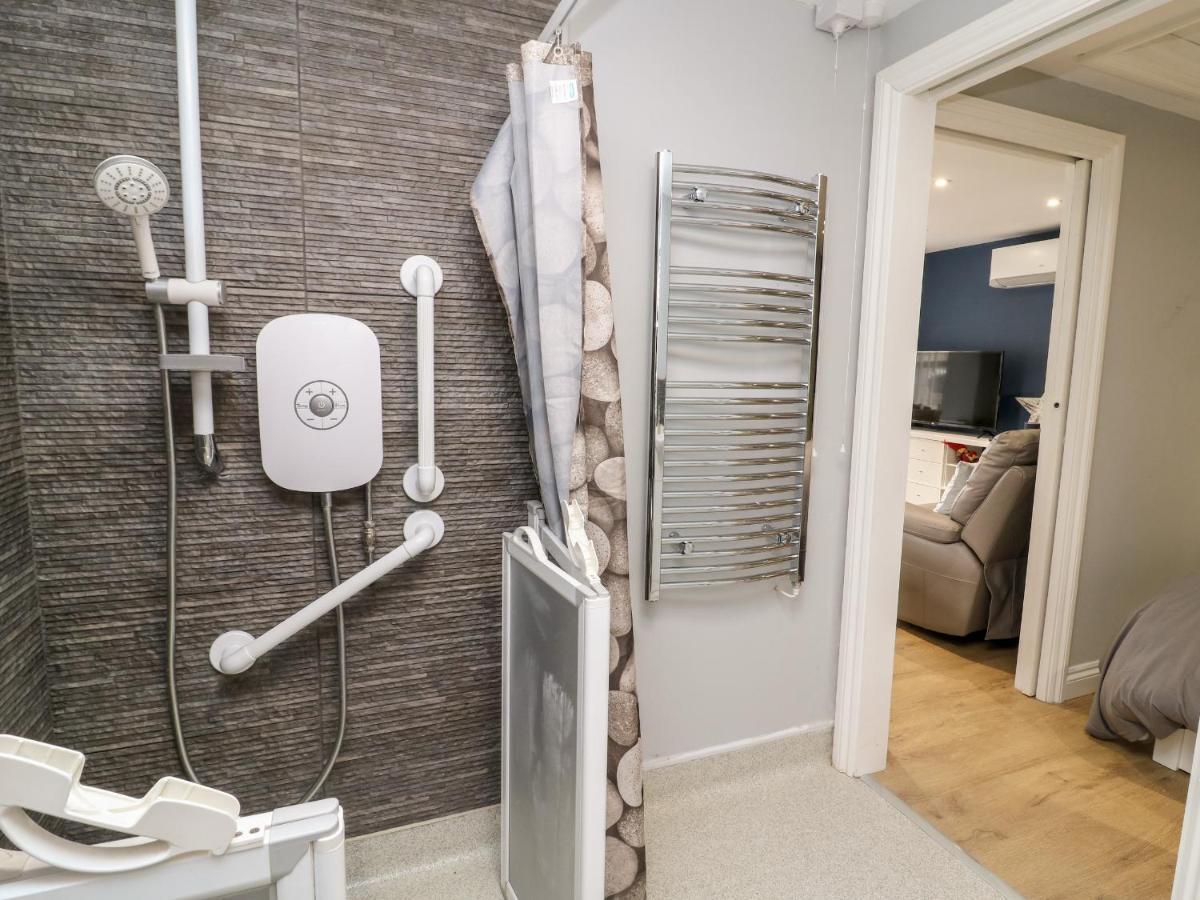 בברלי Robin Cottage מראה חיצוני תמונה